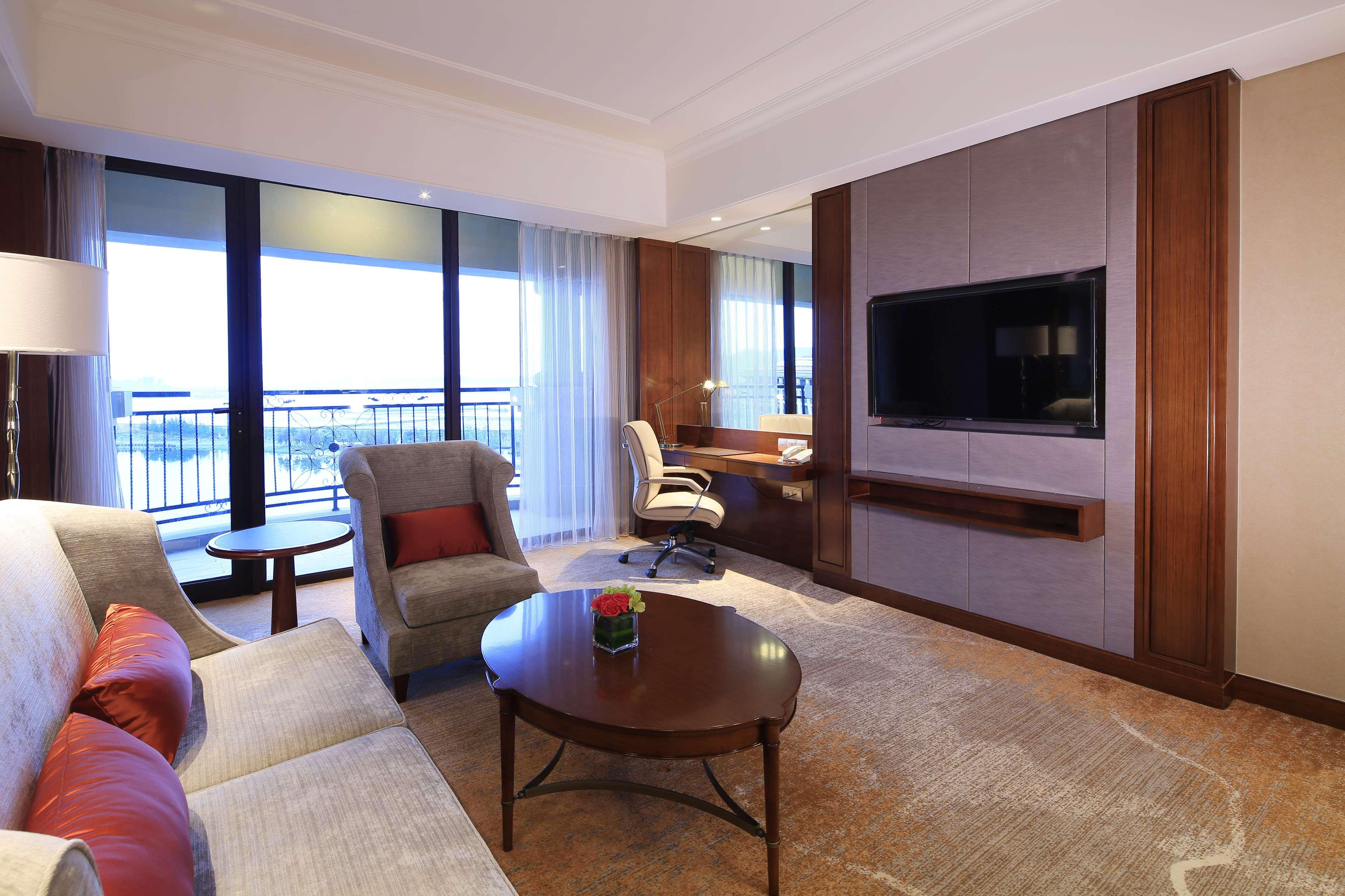 Doubletree By Hilton Ningbo - Chunxiao Exterior foto