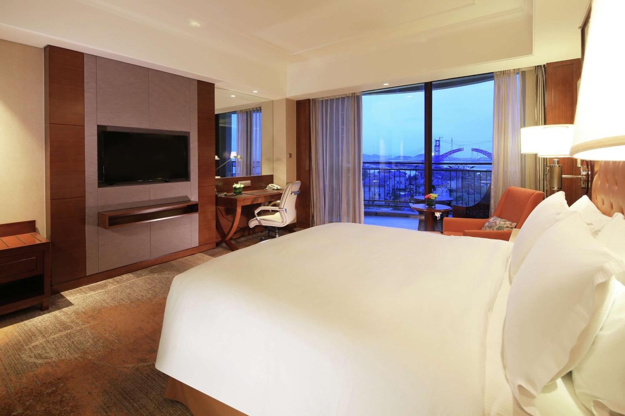Doubletree By Hilton Ningbo - Chunxiao Exterior foto